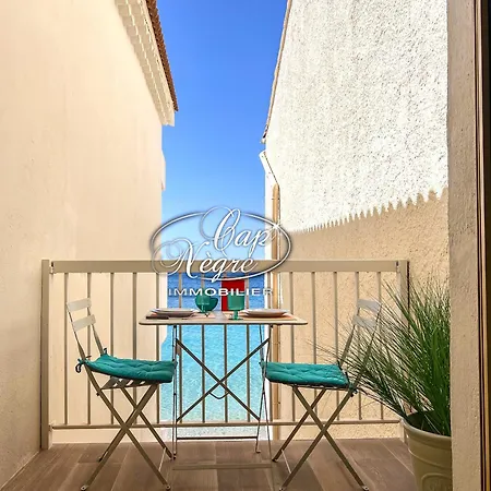 2 Personnes Vue Pieds Dans L'eau A Cavaliere Apartment